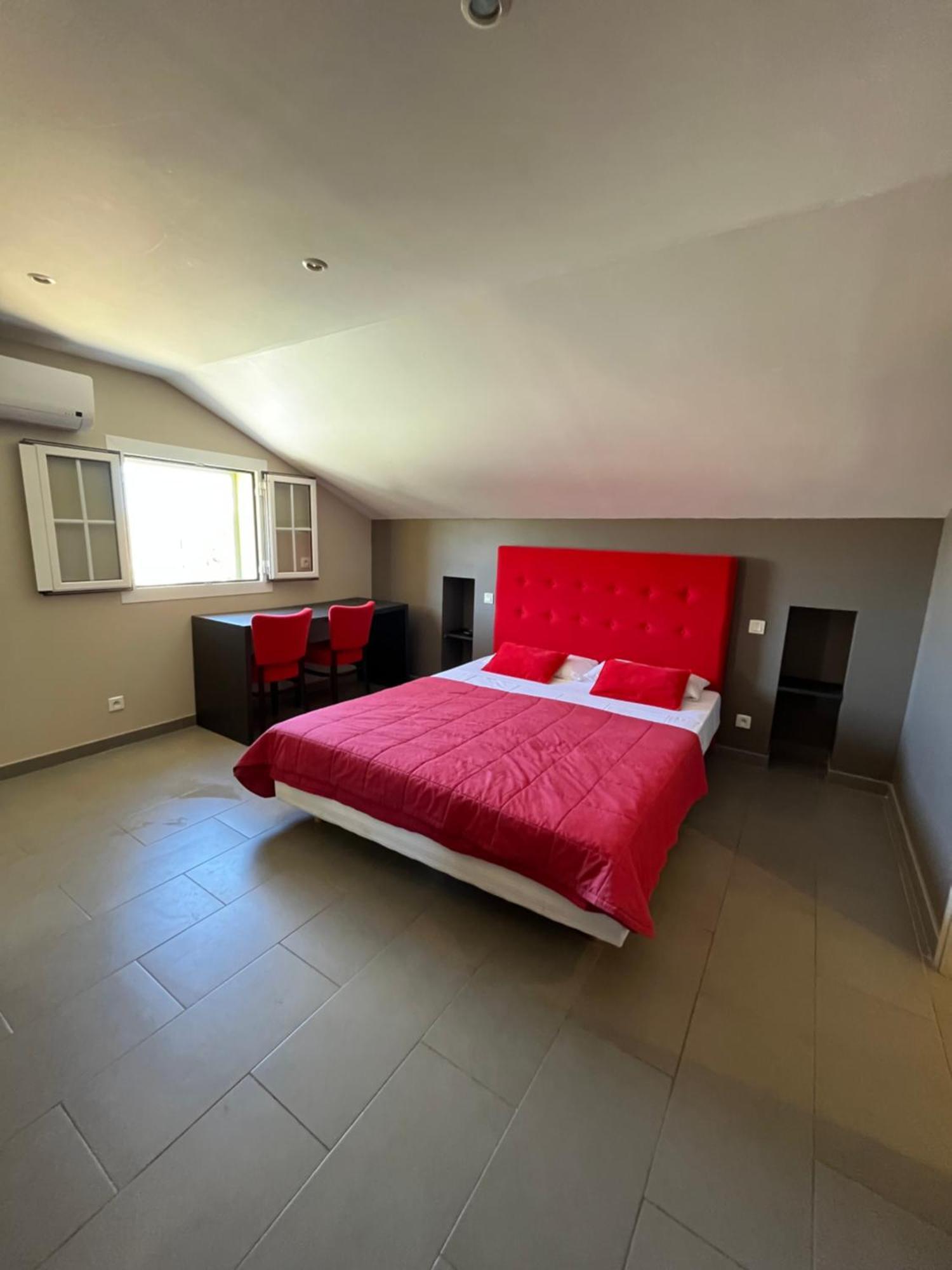 Chambres Hotes Chez Fernand サンテュリ エクステリア 写真
