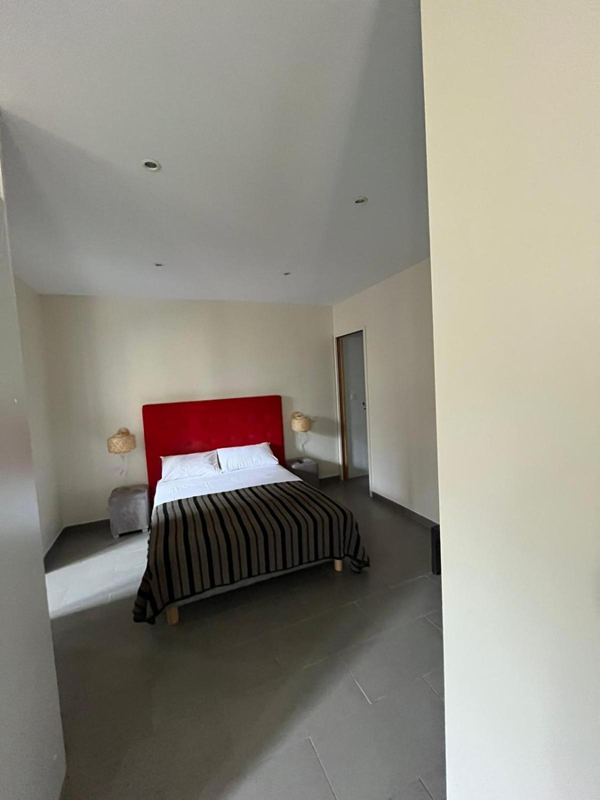 Chambres Hotes Chez Fernand サンテュリ エクステリア 写真